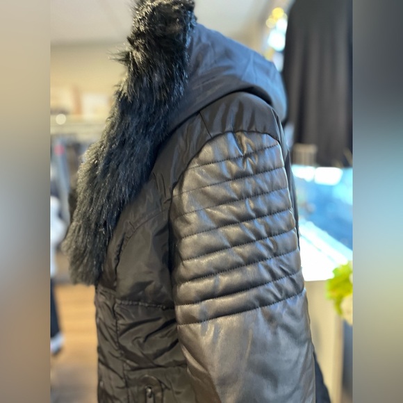 Winter jacket - Picture 4 of 4